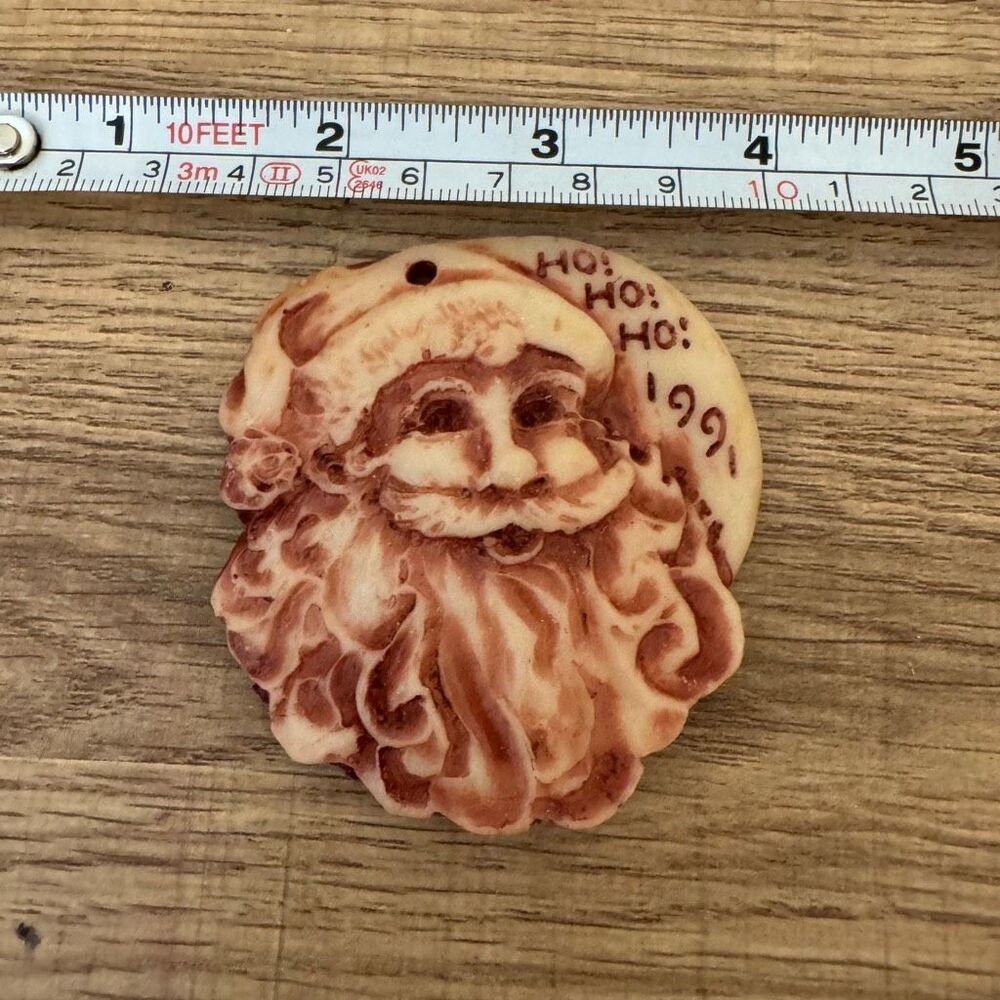 Vintage 1991 Santa Claus Handcrafted Georgia Marble Ornament - Picture 3 of 3